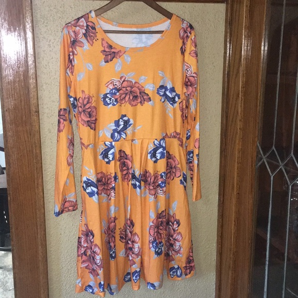 Dresses & Skirts - Pocketed Yellow Flower Dress